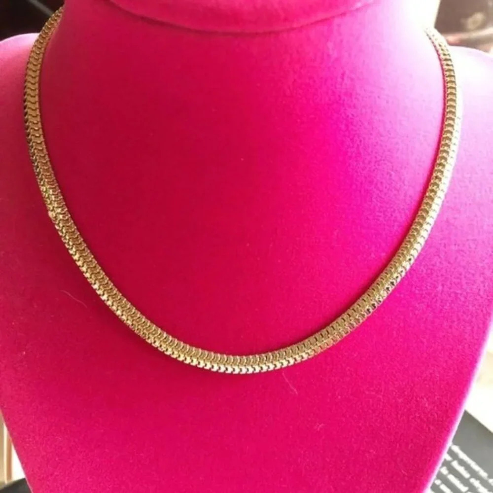 Alquimia Gold and White Necklace Elegant Jewelry